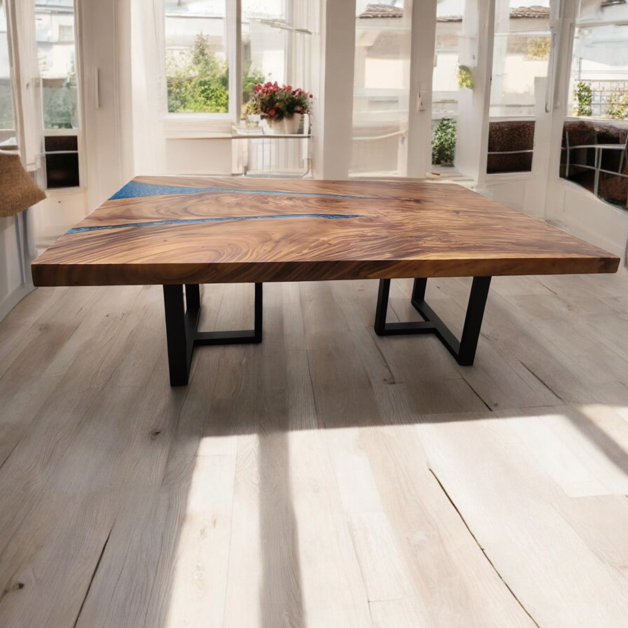 210 cm x 145 cm Blauer Esstisch aus indischem Nussbaum mit Baumkante und Harzfüllung